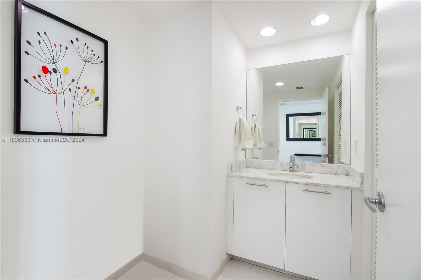 950 Brickell Bay Dr # 1911