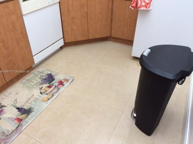 1408 Brickell Bay Dr # 106