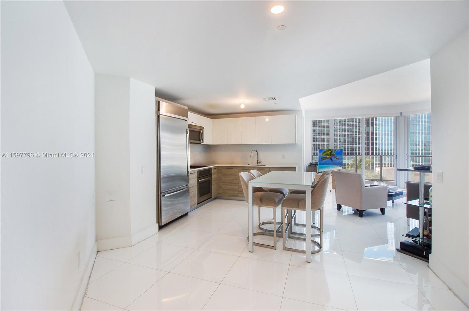 1300 Brickell Bay Dr # 1602