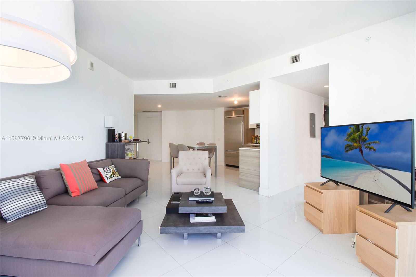 1300 Brickell Bay Dr # 1602