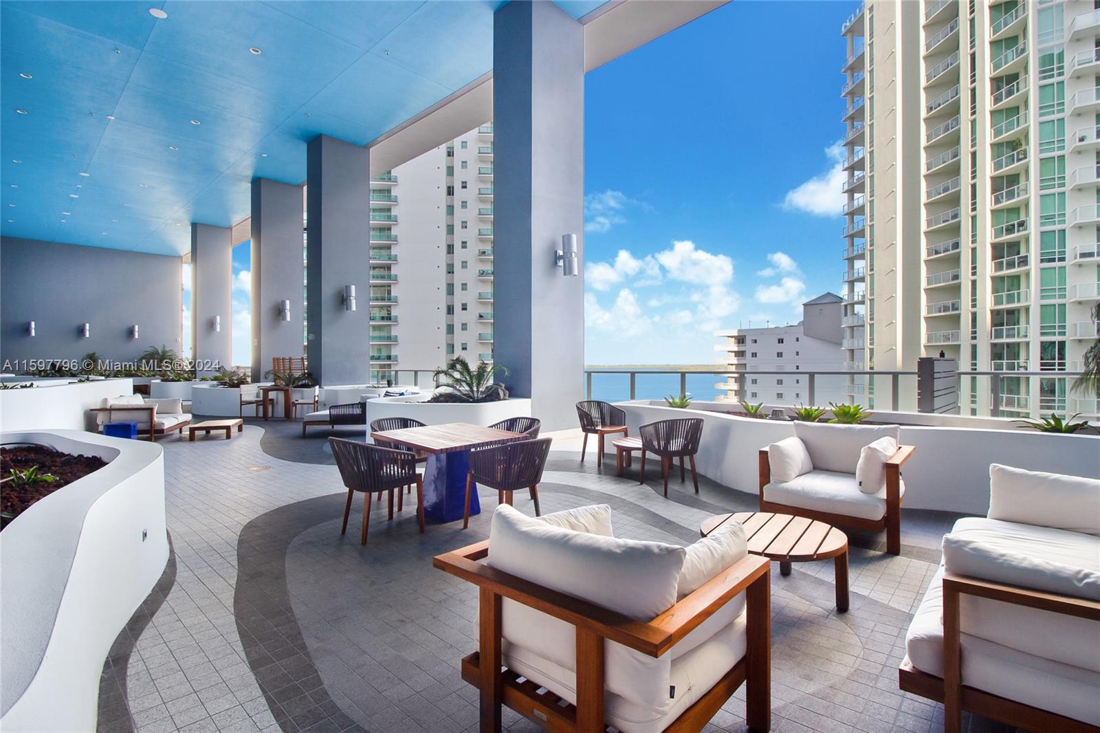 1300 Brickell Bay Dr # 1602