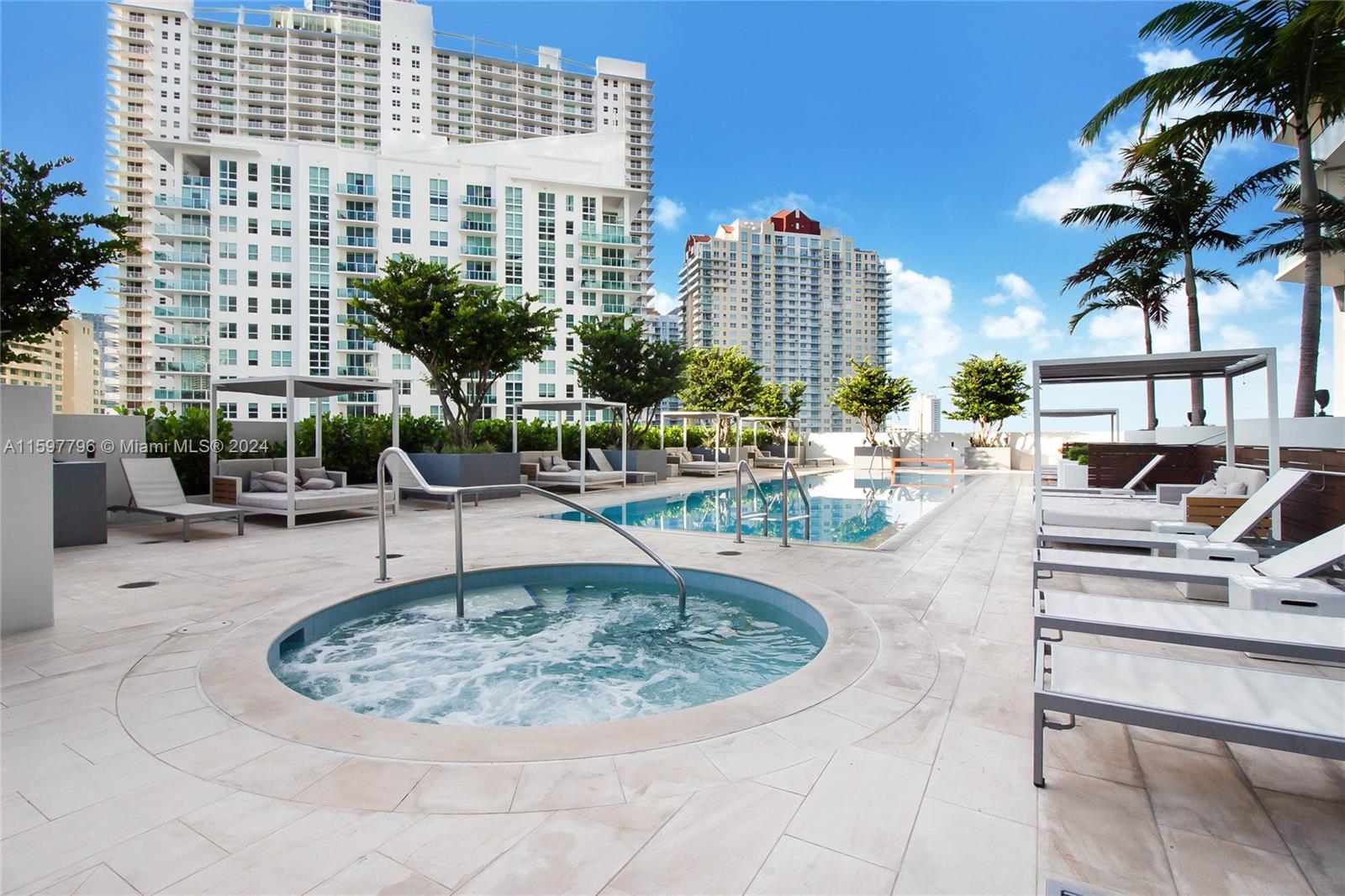 1300 Brickell Bay Dr # 1602