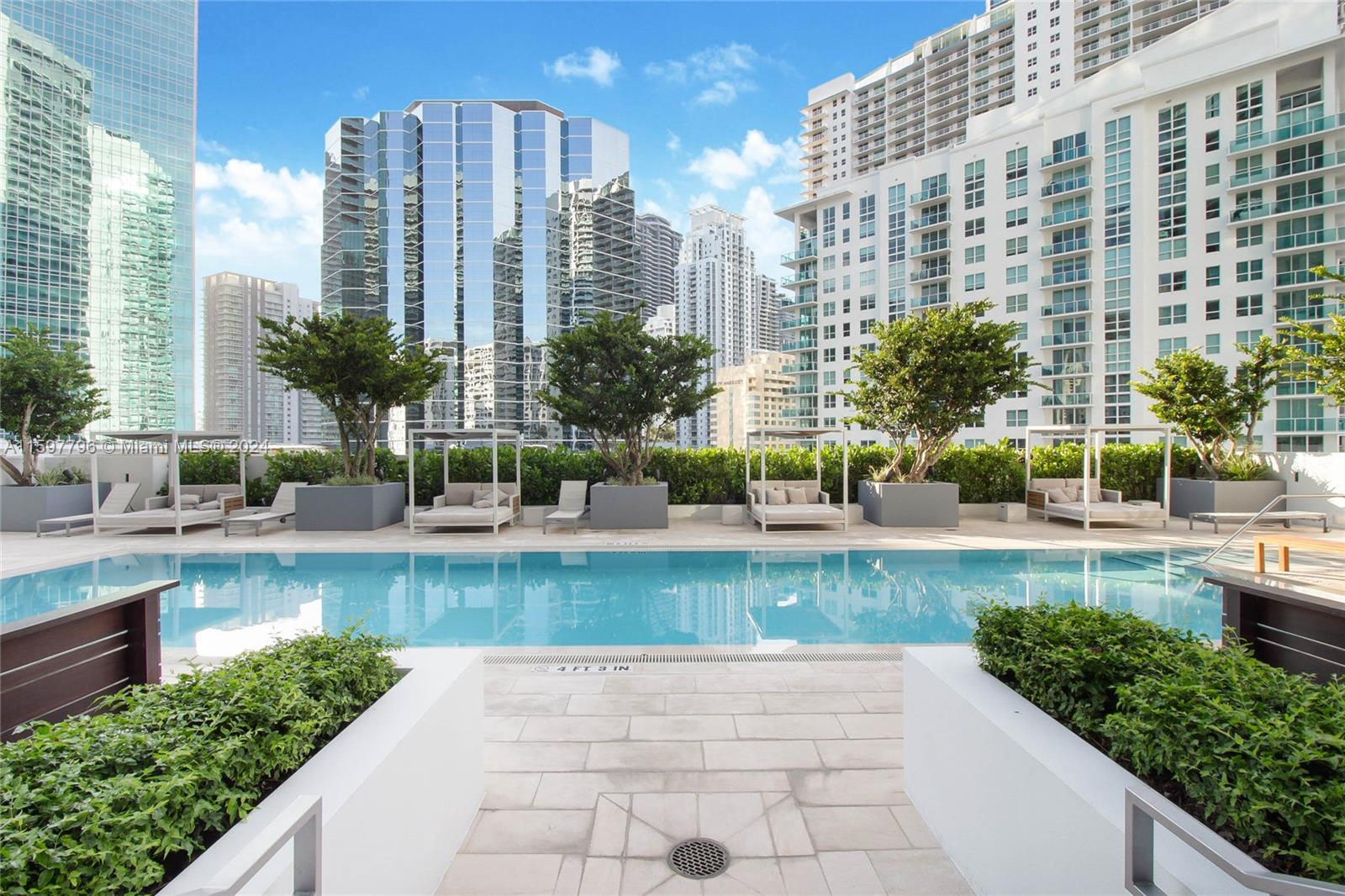 1300 Brickell Bay Dr # 1602