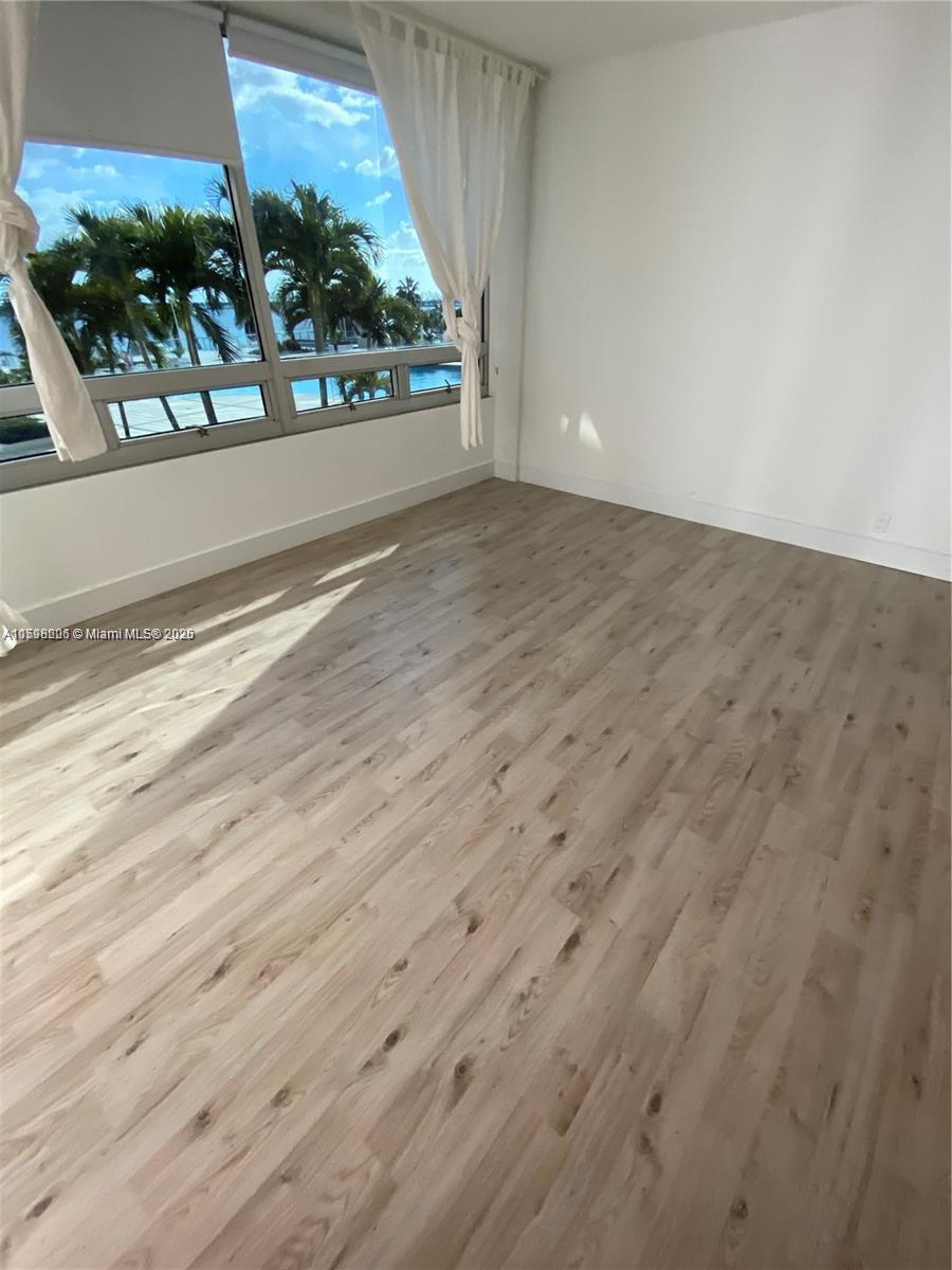 1541 Brickell Ave # B404