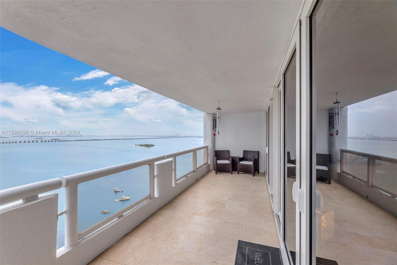 1717 N Bayshore Dr # 3137 Unit: A-3137