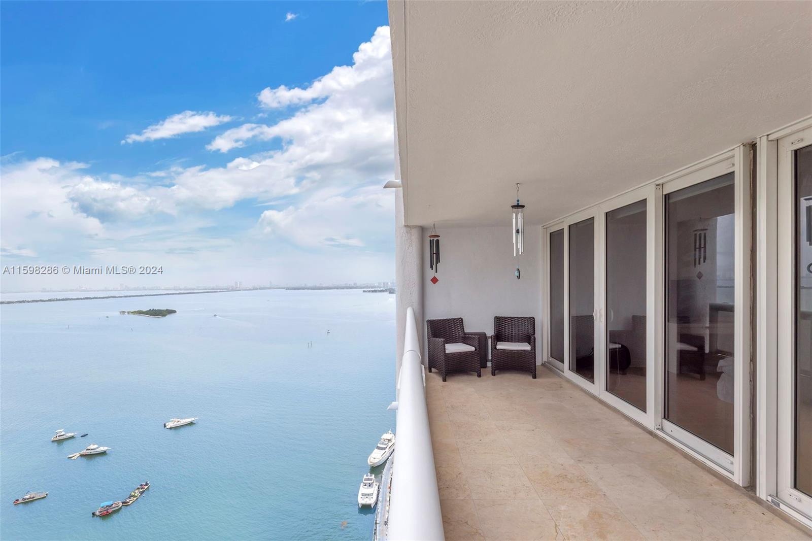 1717 N Bayshore Dr # 3137 Unit: A-3137