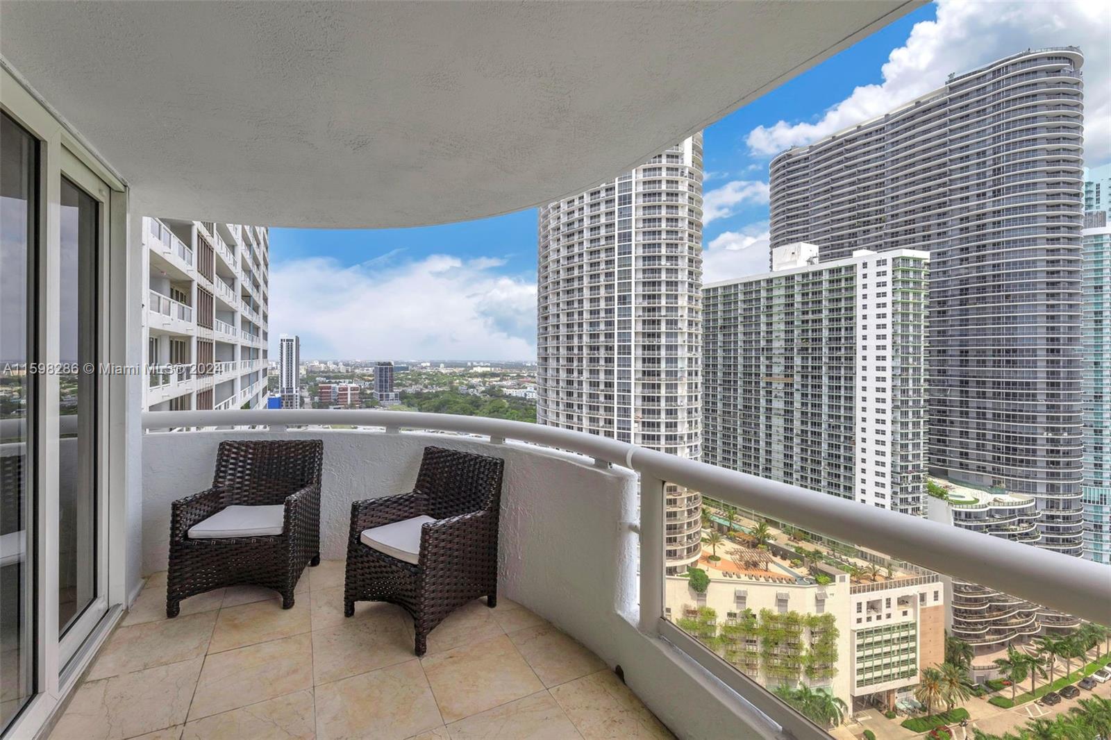 1717 N Bayshore Dr # 3137 Unit: A-3137