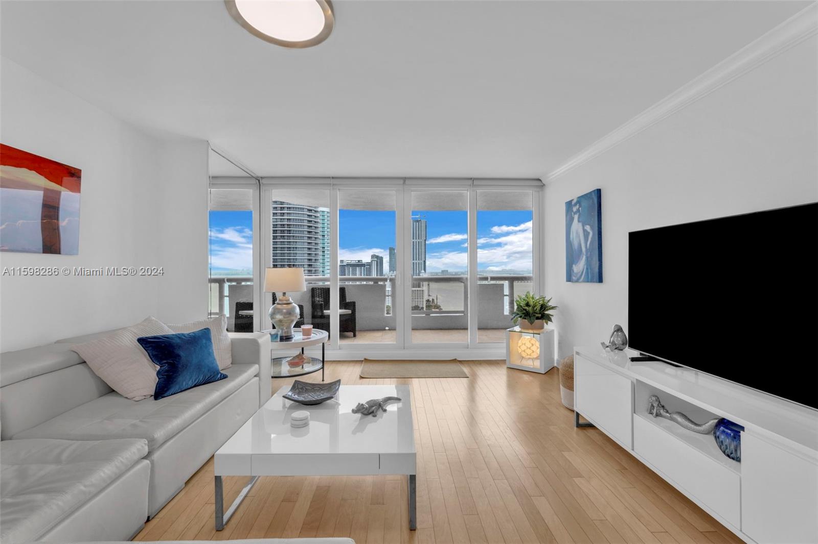 1717 N Bayshore Dr # 3137 Unit: A-3137