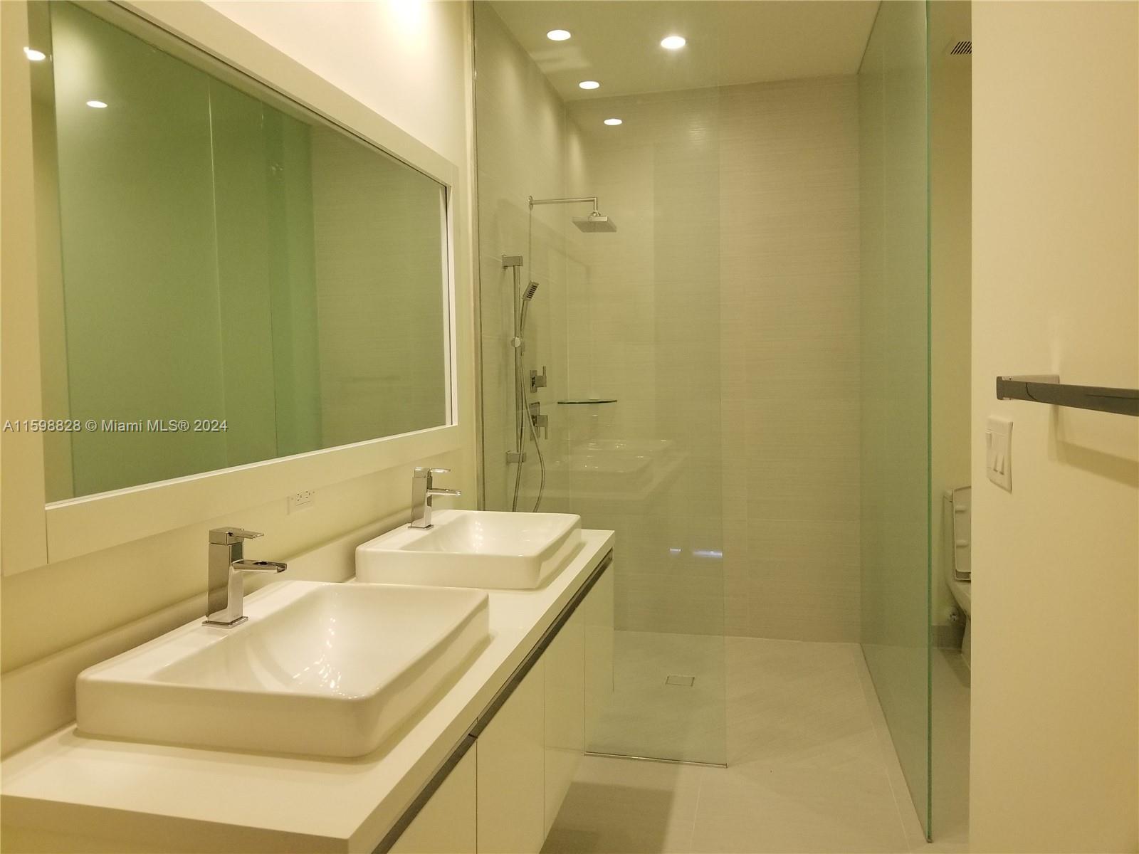 10220 NW 63rd Ter # 111