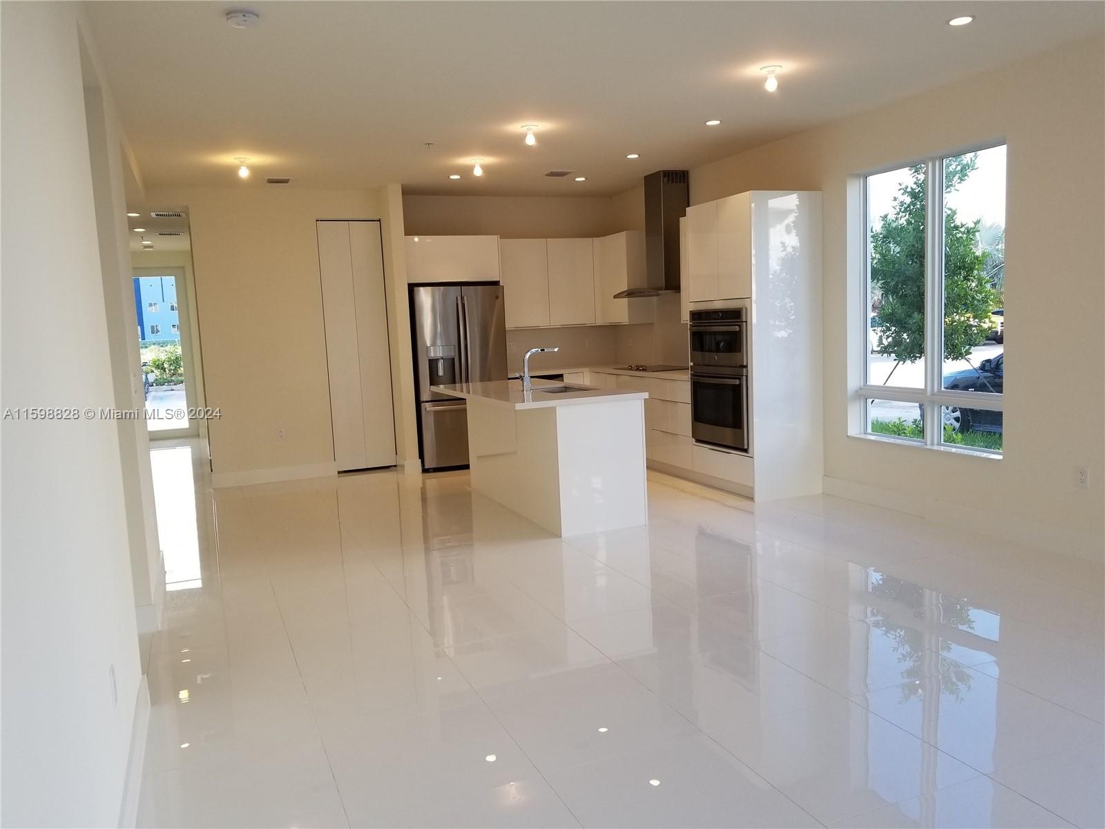 10220 NW 63rd Ter # 111