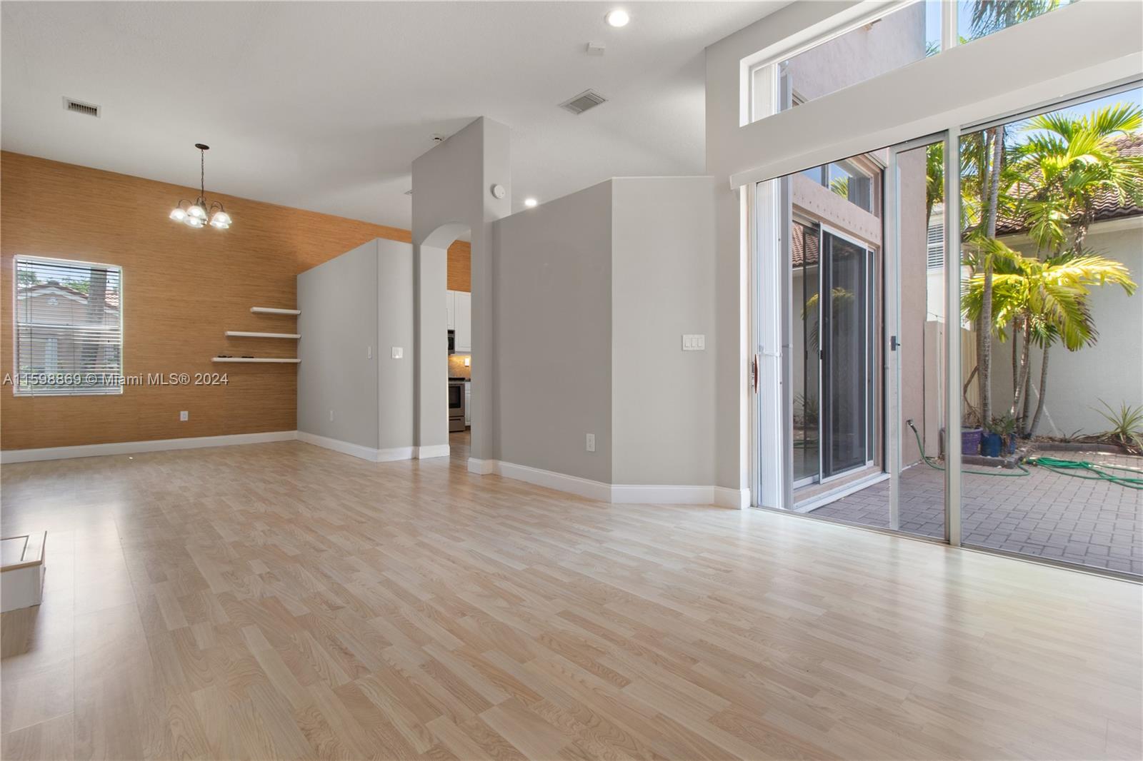 1145 Oysterwood # 0