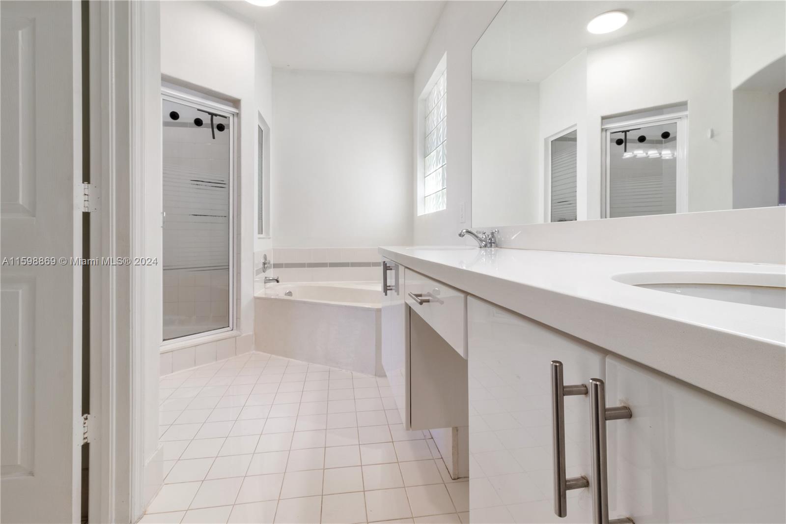 1145 Oysterwood # 0