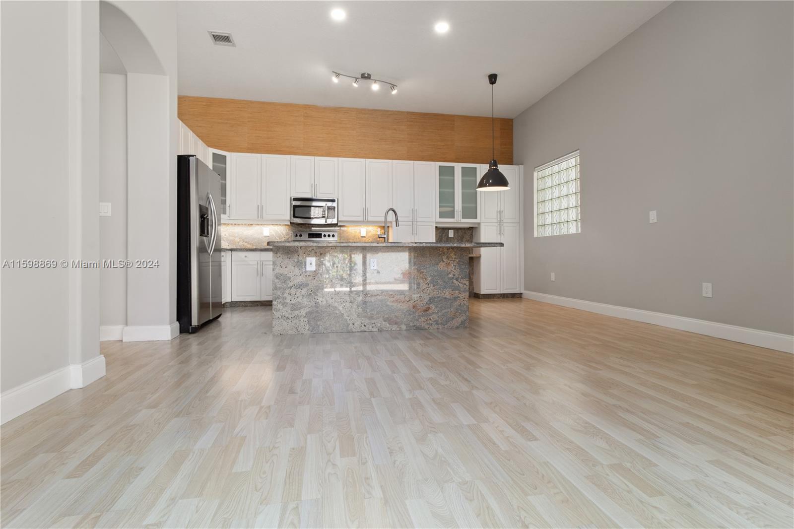 1145 Oysterwood # 0