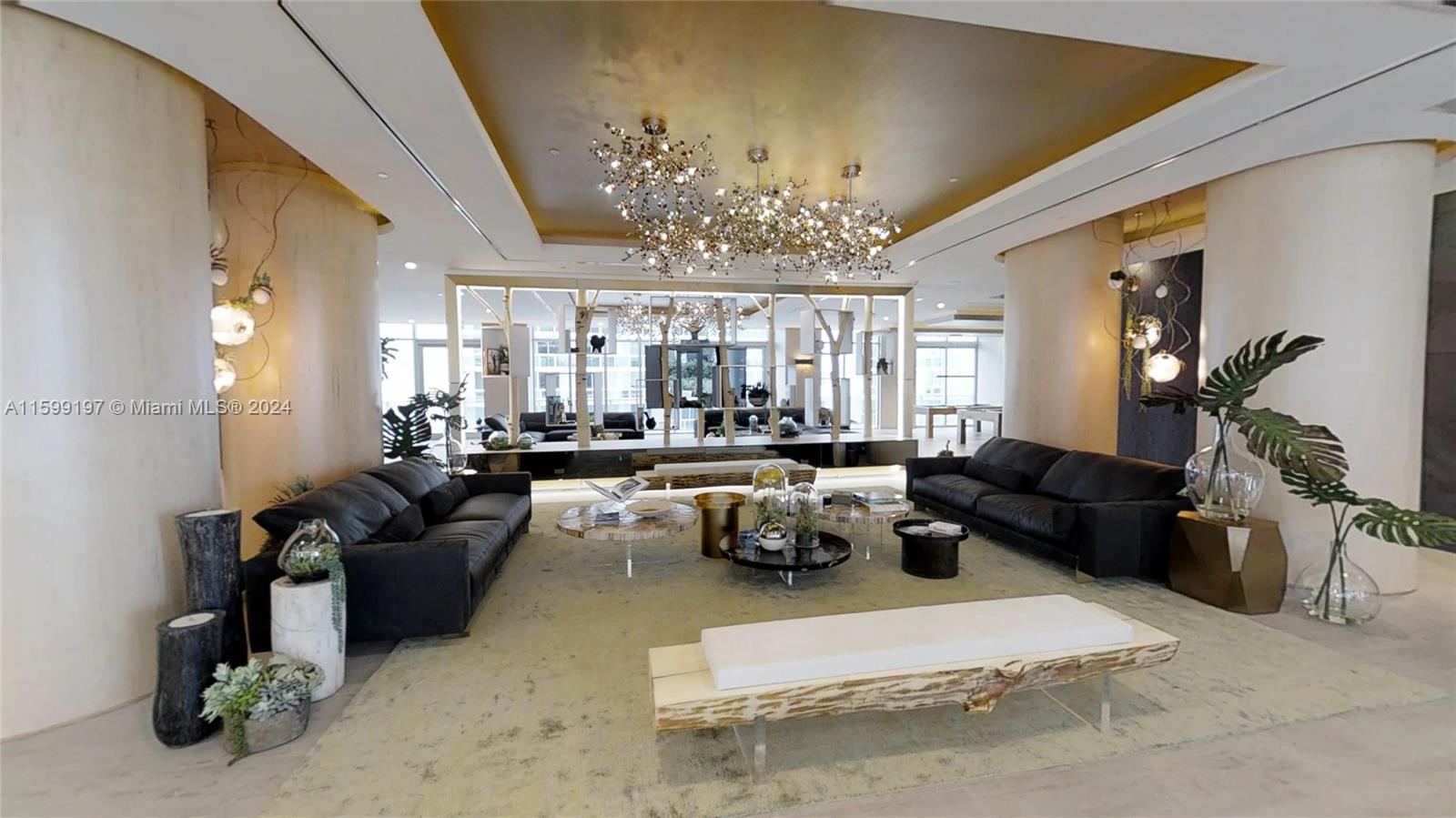 488 NE 18 st # 801