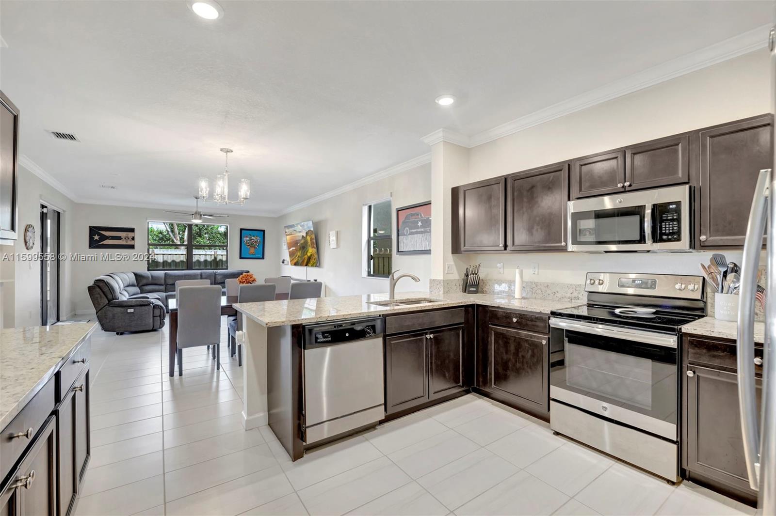 232 NE 23rd Ter # 232