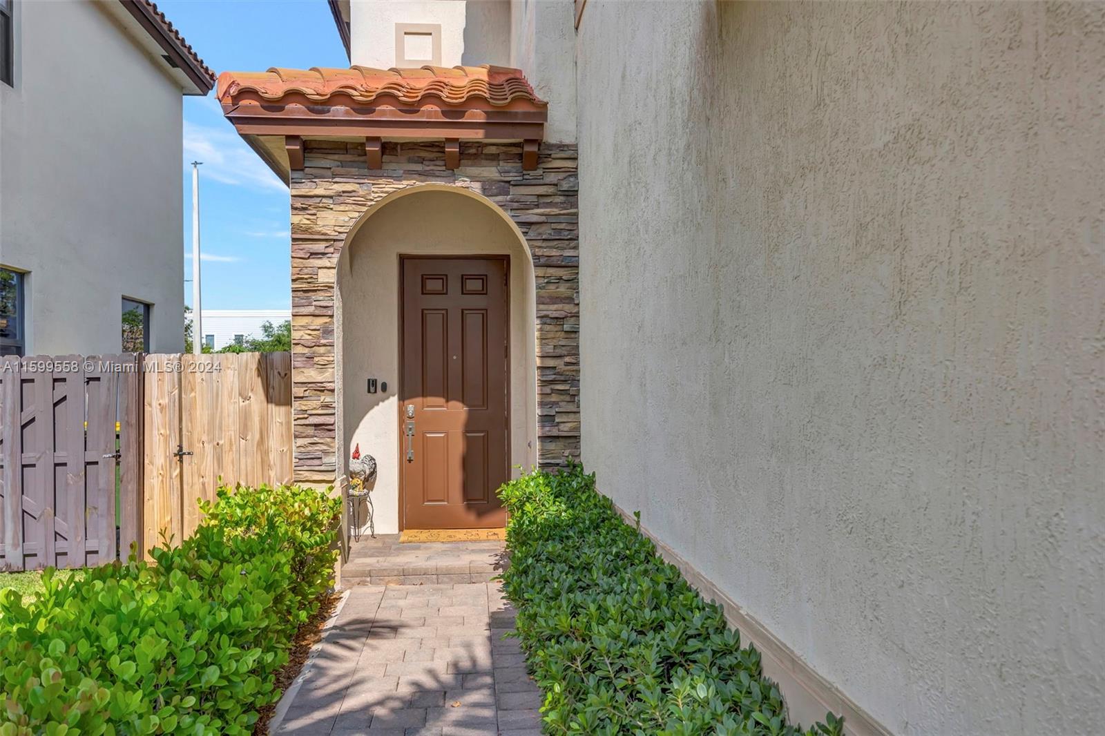 232 NE 23rd Ter # 232