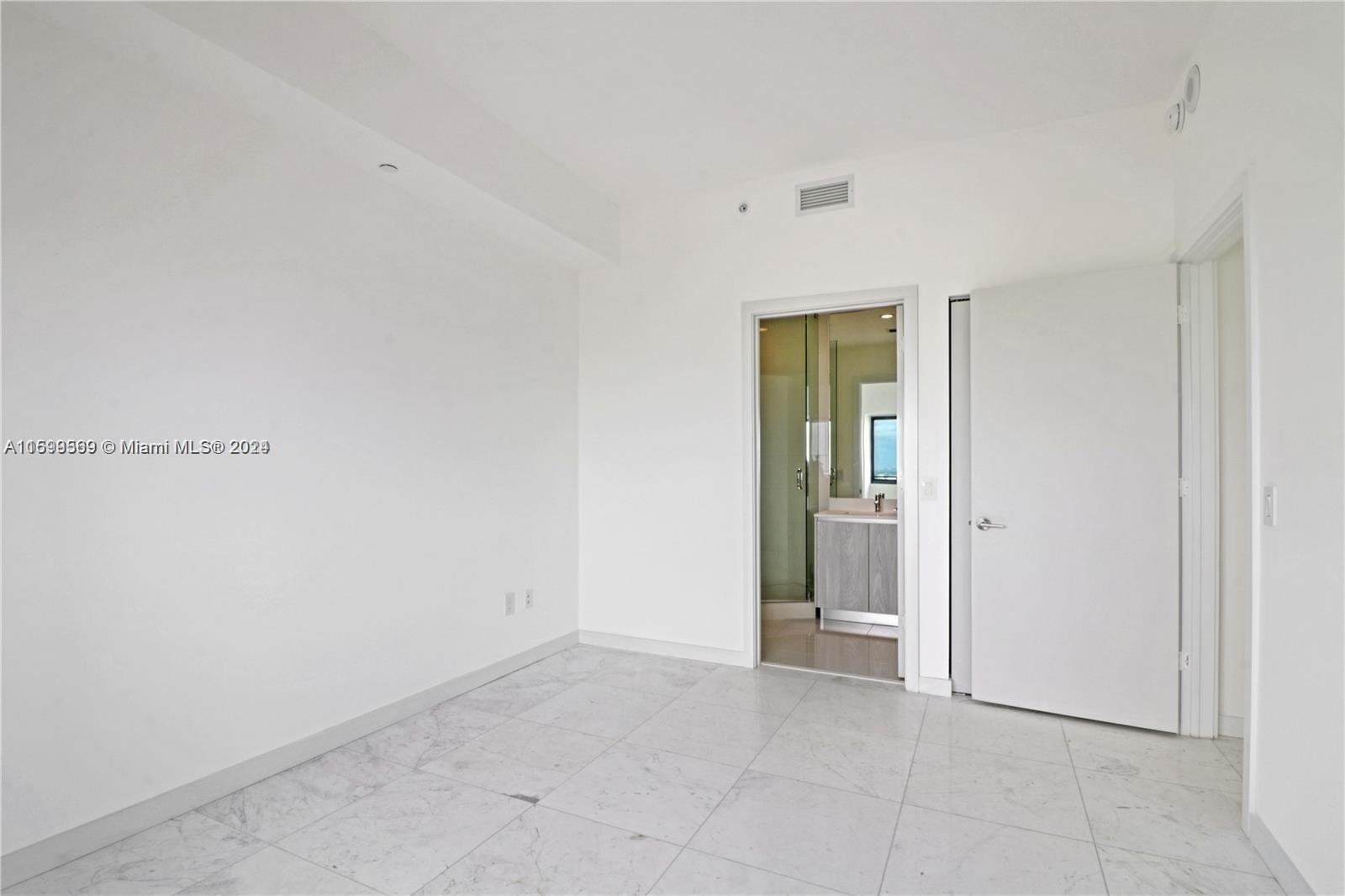 480 NE 31st St # 3103