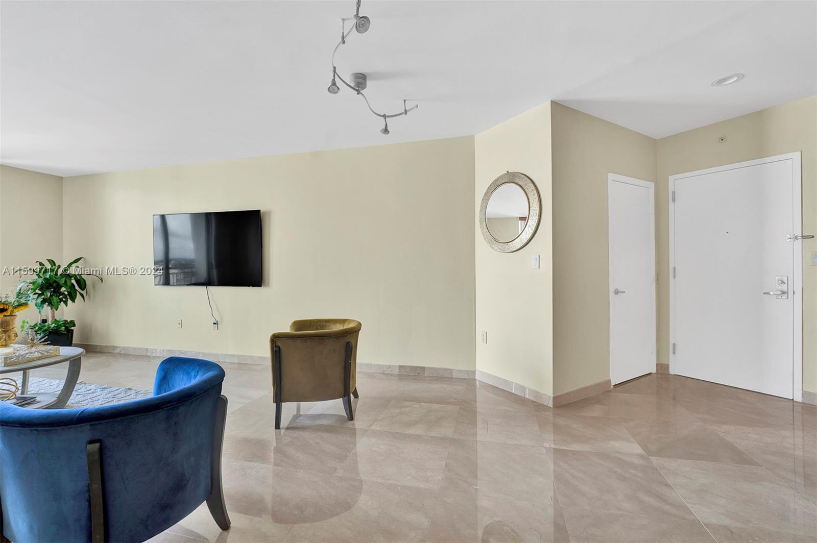 9055 SW 73rd Ct # 2109