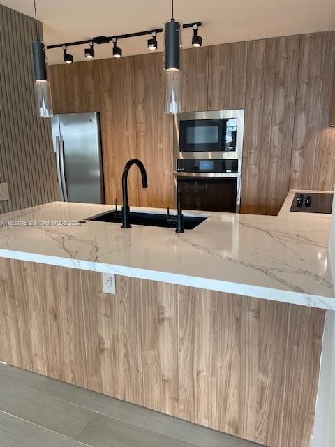 170 Ocean Lane Dr # 403