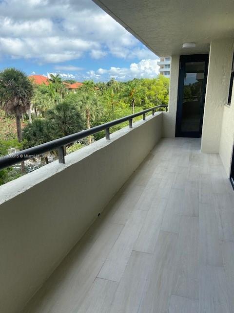 170 Ocean Lane Dr # 403