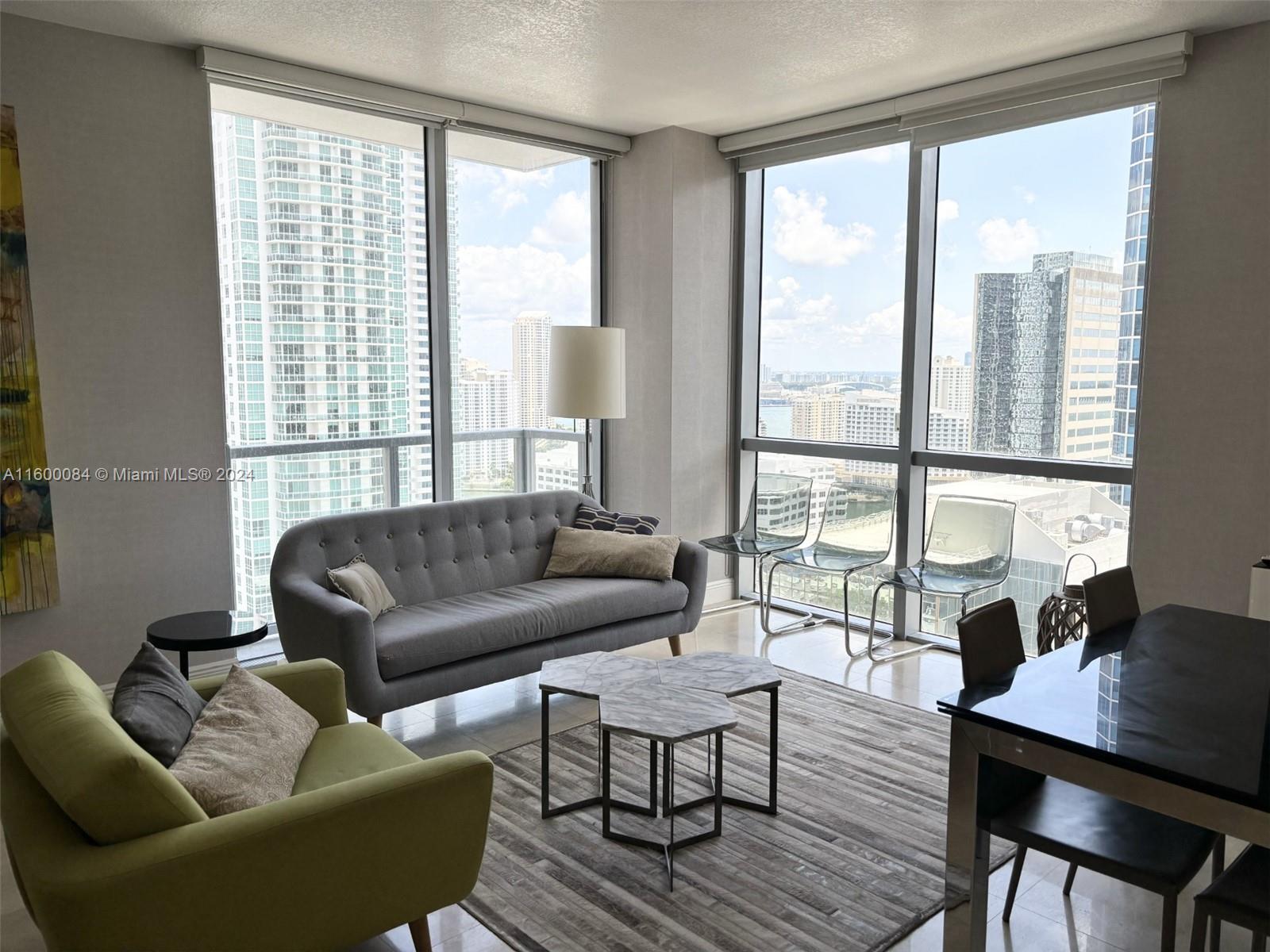 1060 Brickell Ave # 2801