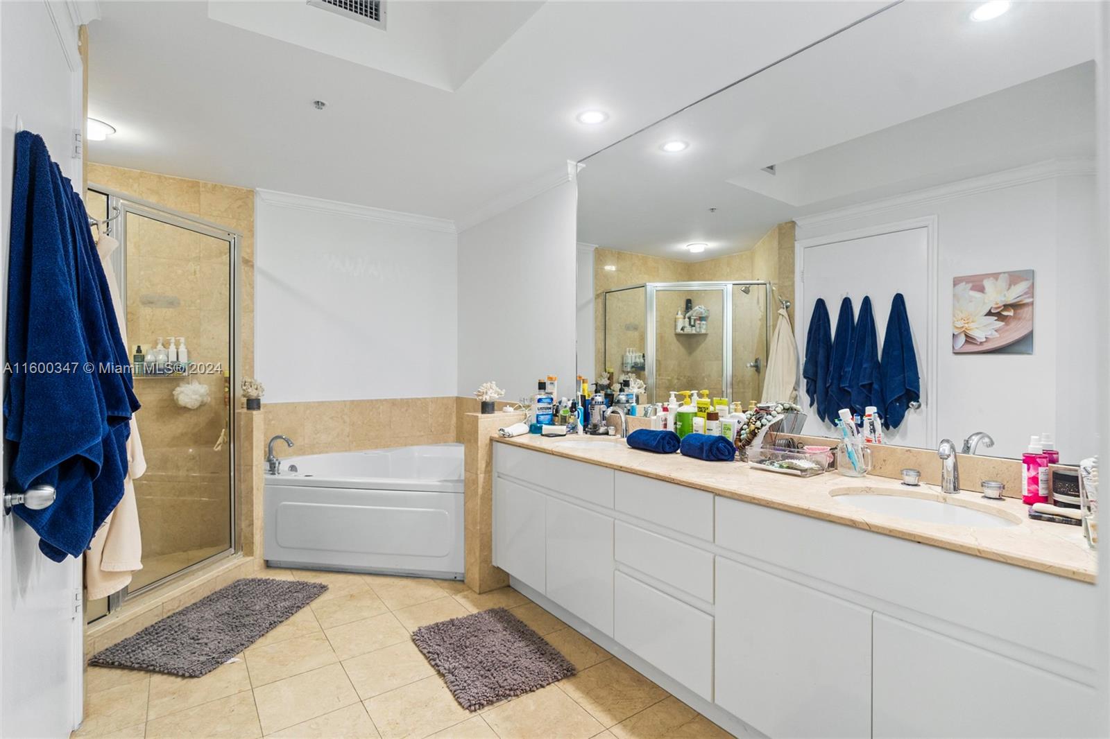 848 Brickell Key Dr # 2405
