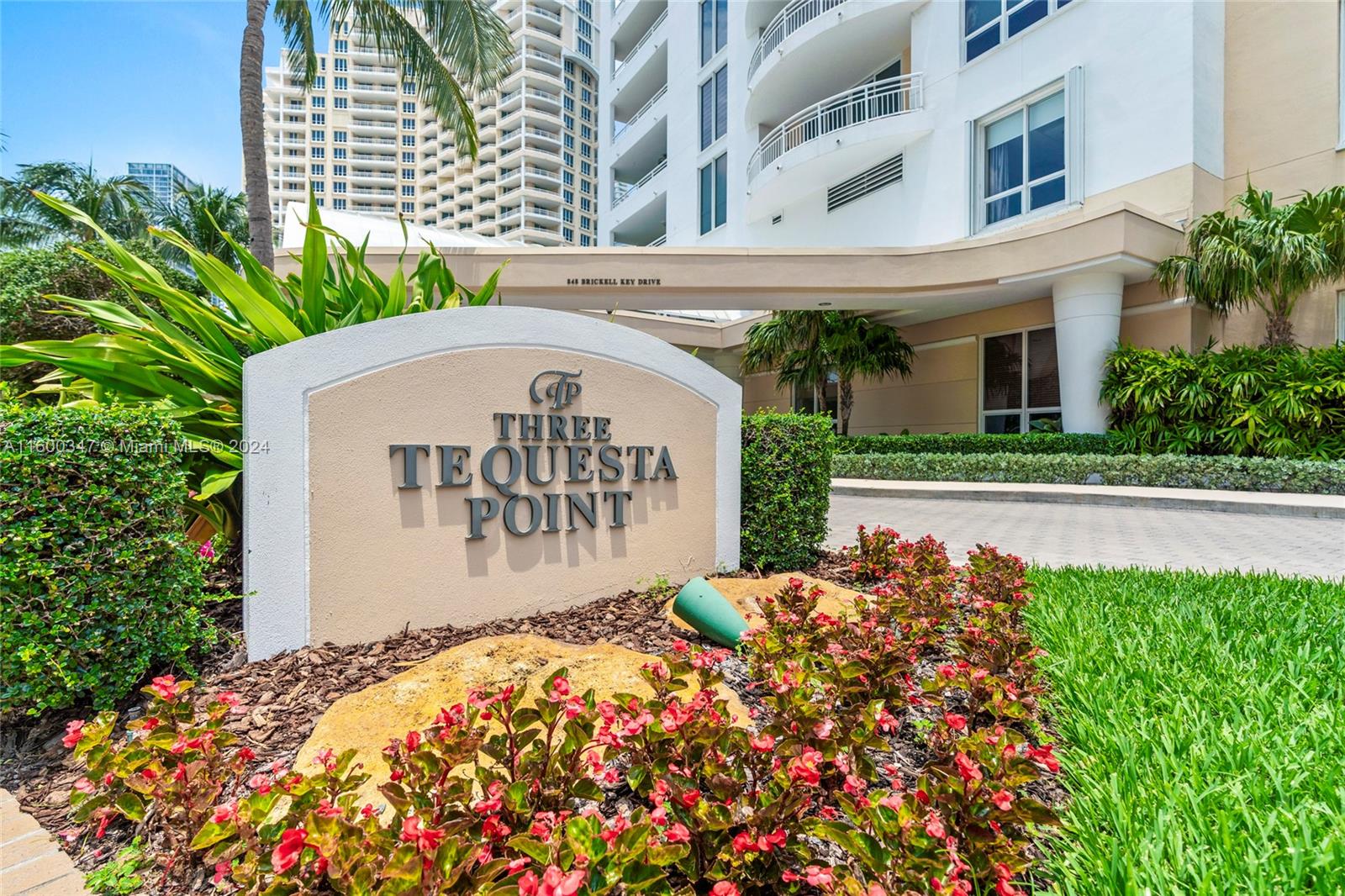 848 Brickell Key Dr # 2405