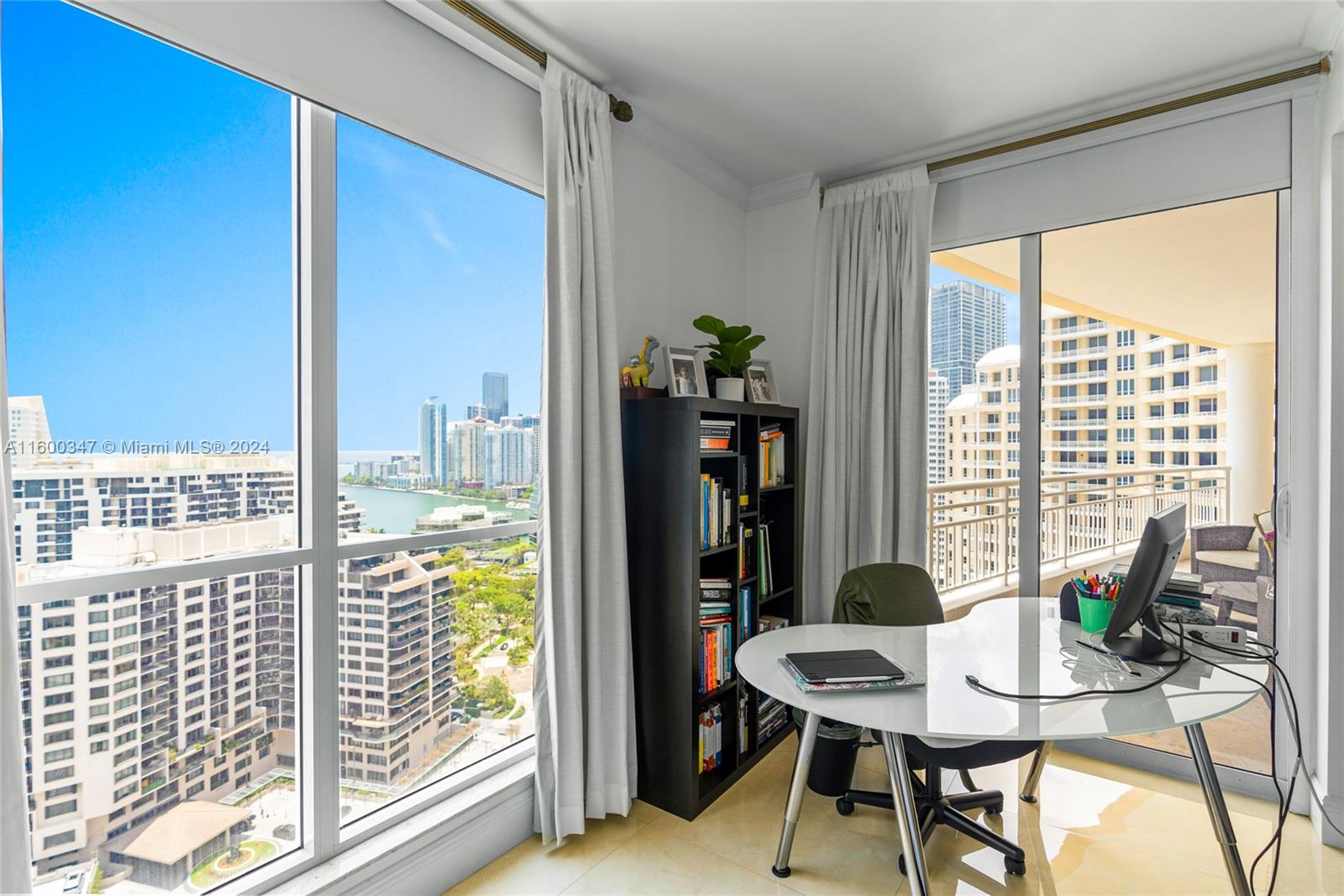 848 Brickell Key Dr # 2405