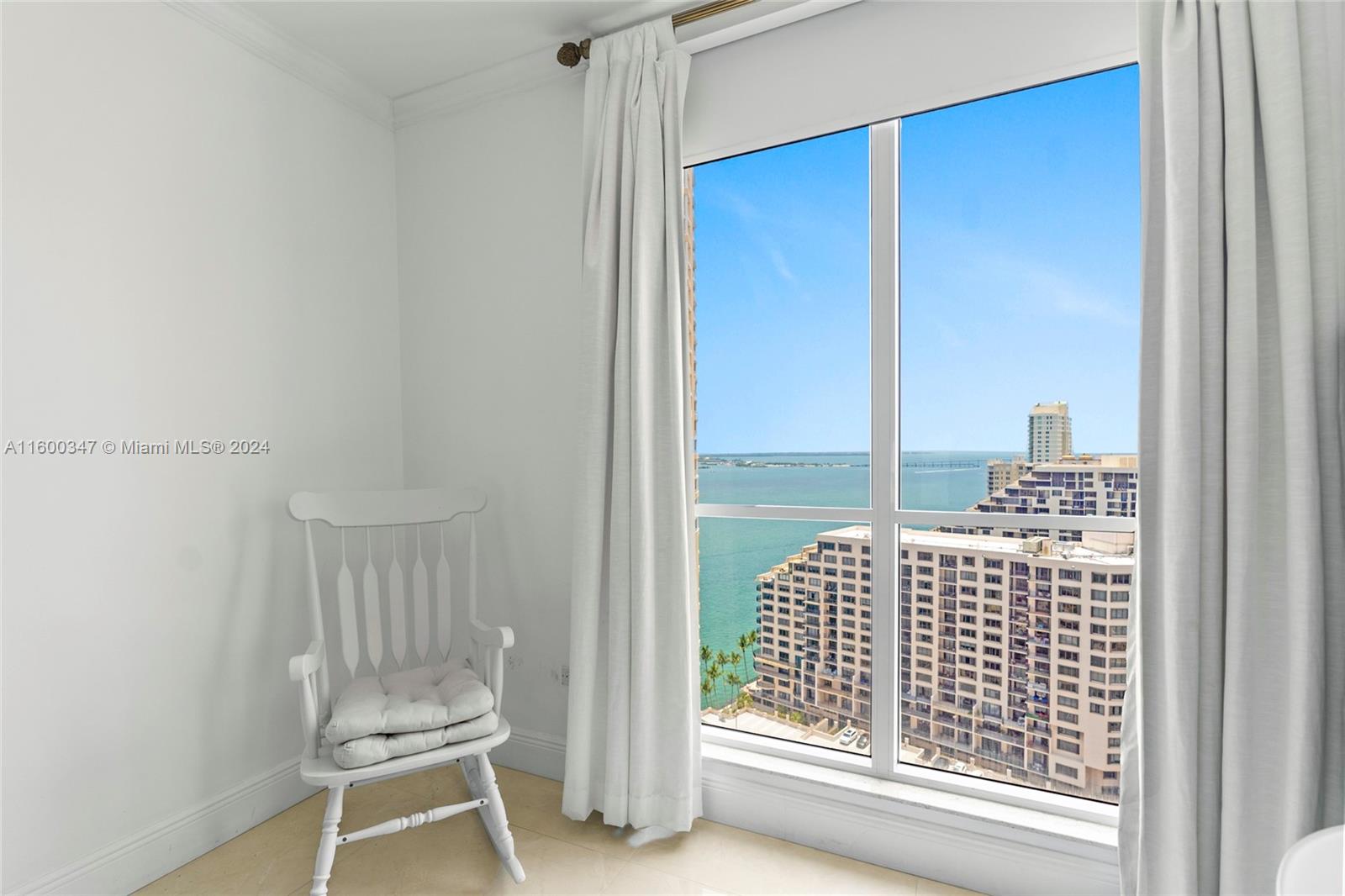 848 Brickell Key Dr # 2405