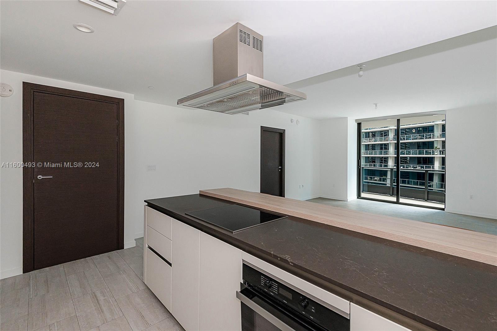 1000 Brickell Plz # 3005