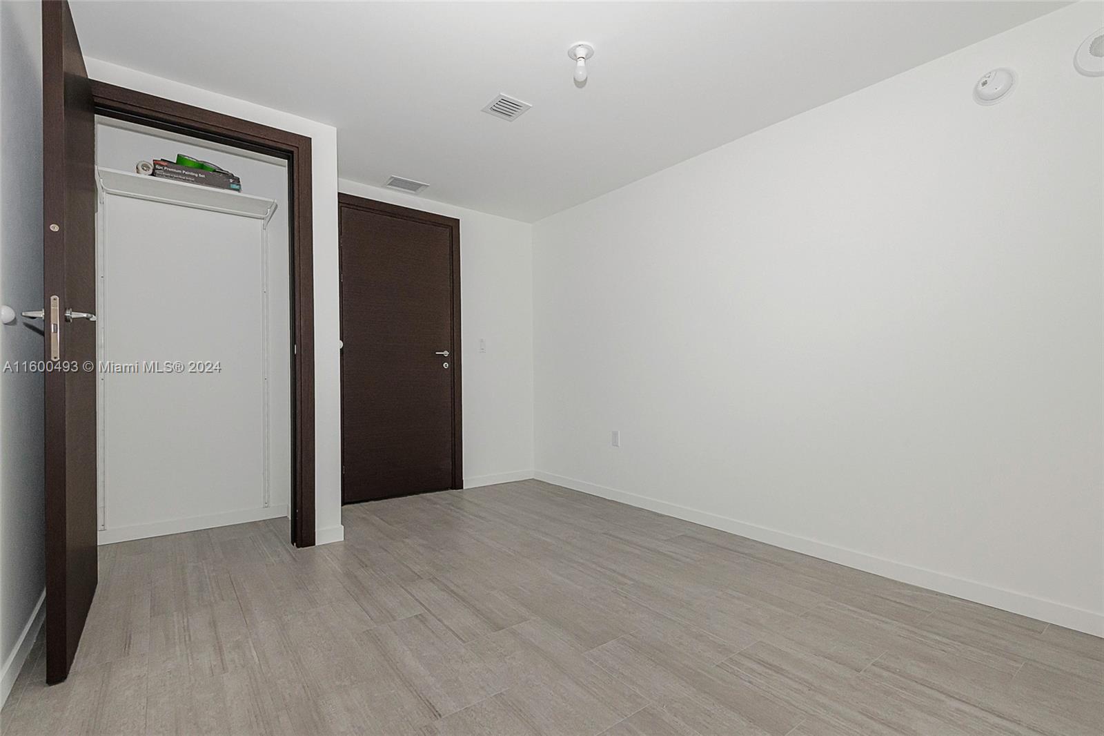 1000 Brickell Plz # 3005