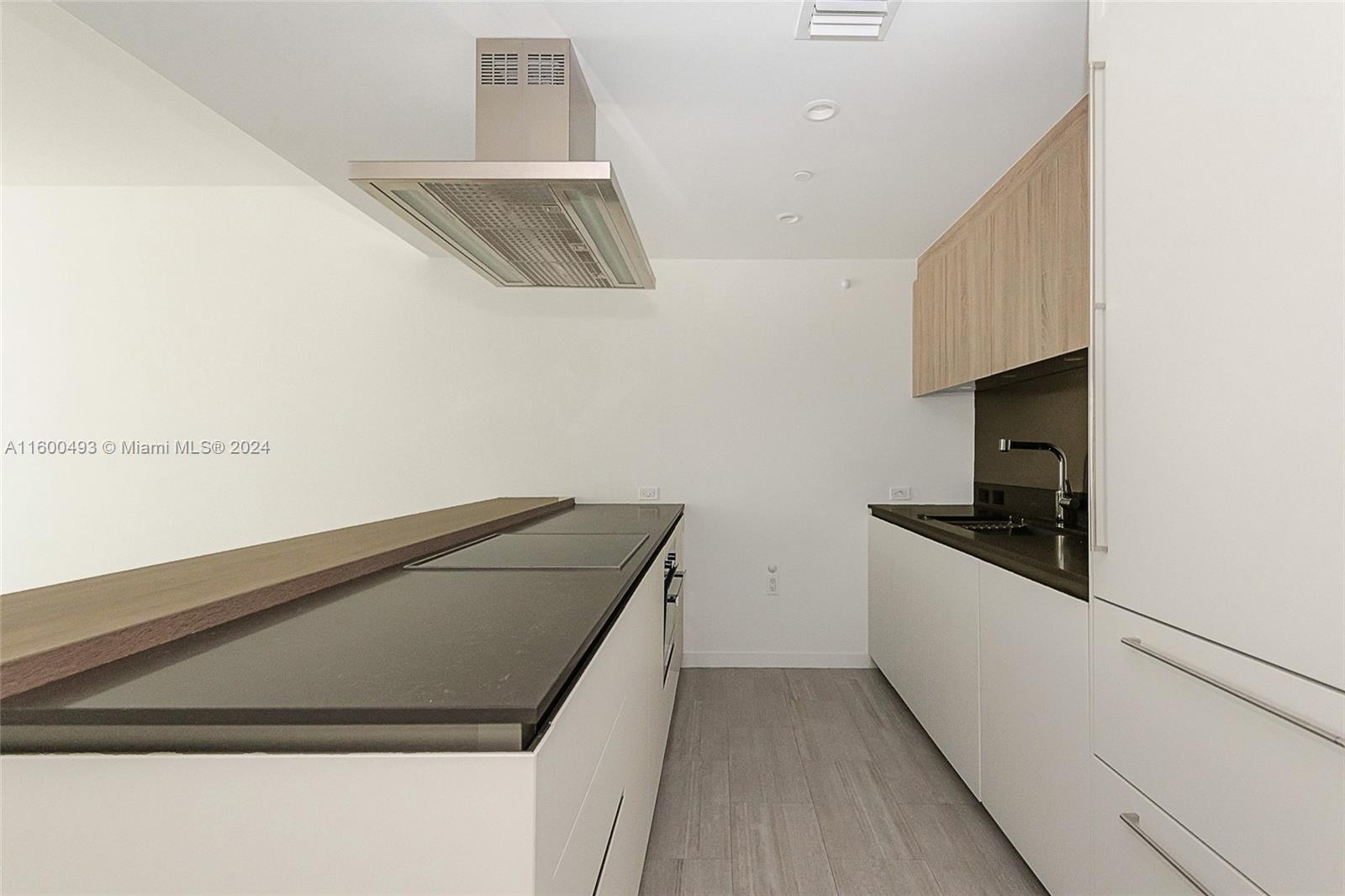 1000 Brickell Plz # 3005