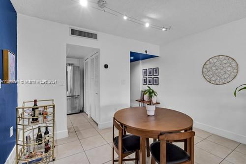 8775 Park Blvd # 104
