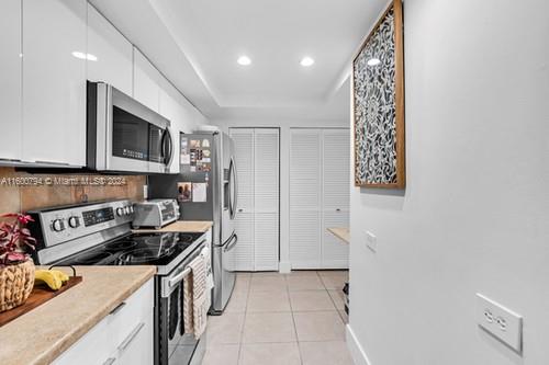 8775 Park Blvd # 104