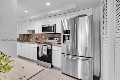 8775 Park Blvd # 104