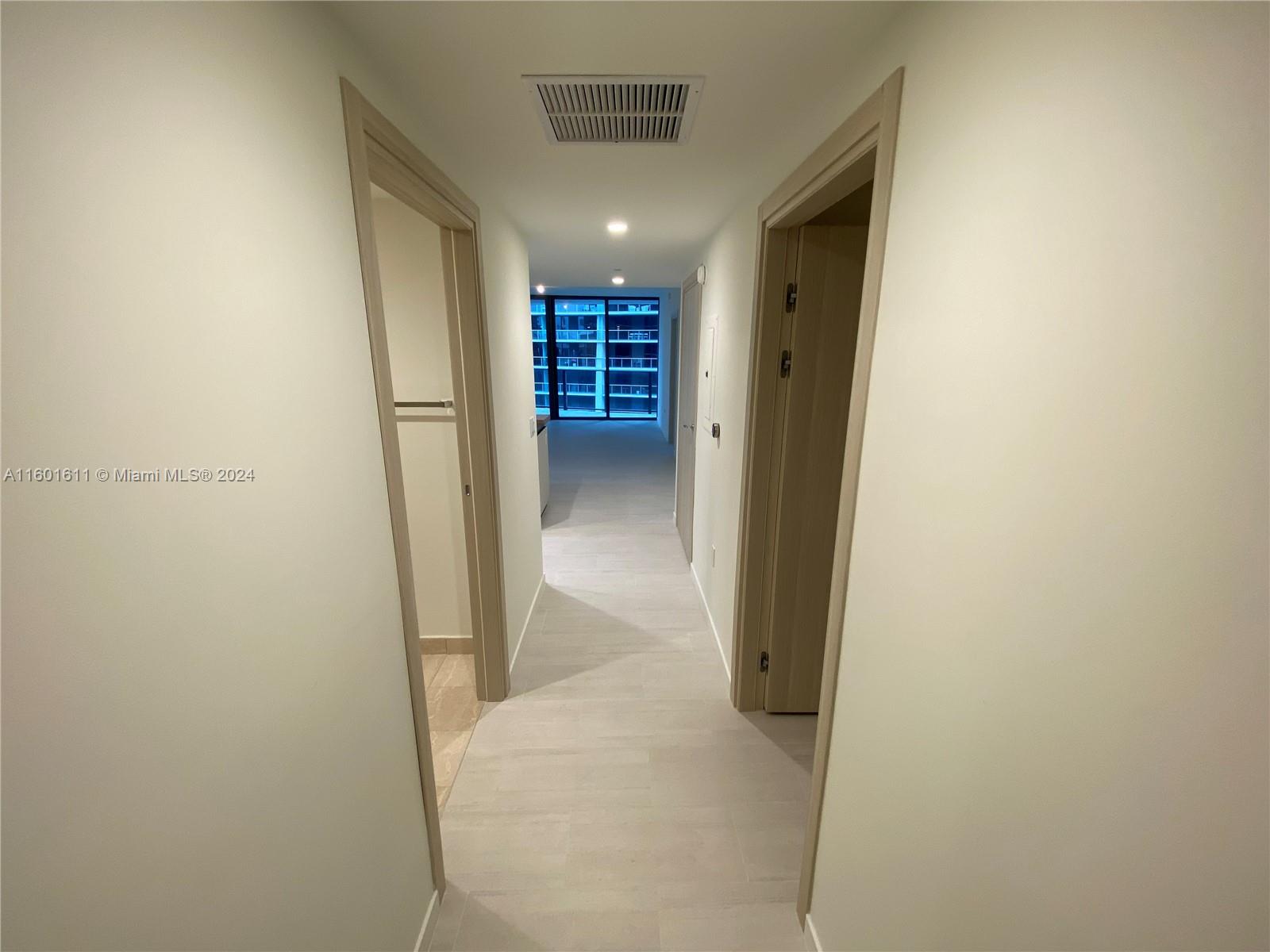 1000 Brickell Plaza # 2307