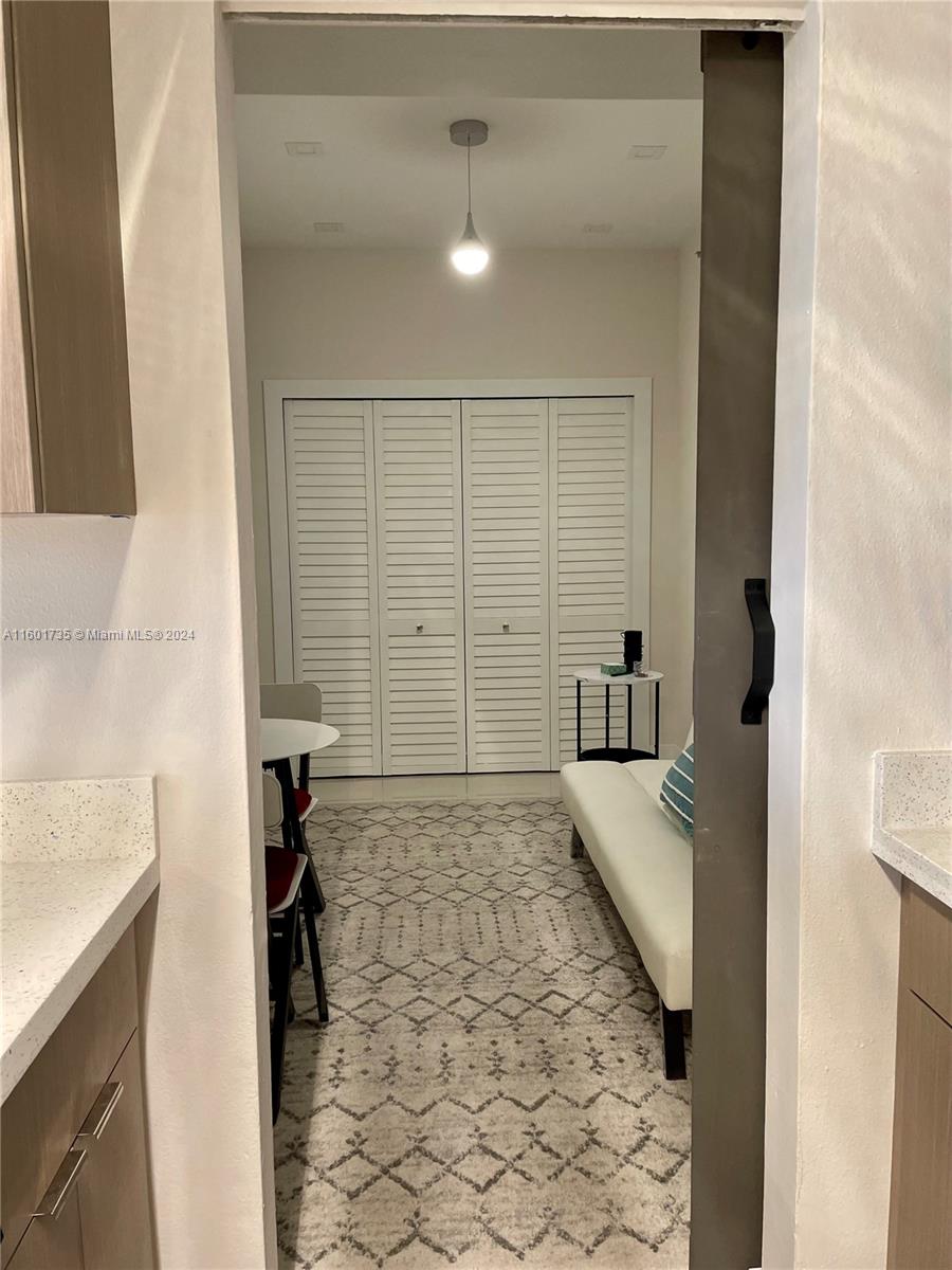 10185 Collins Ave(+DEN) Unit: PH06