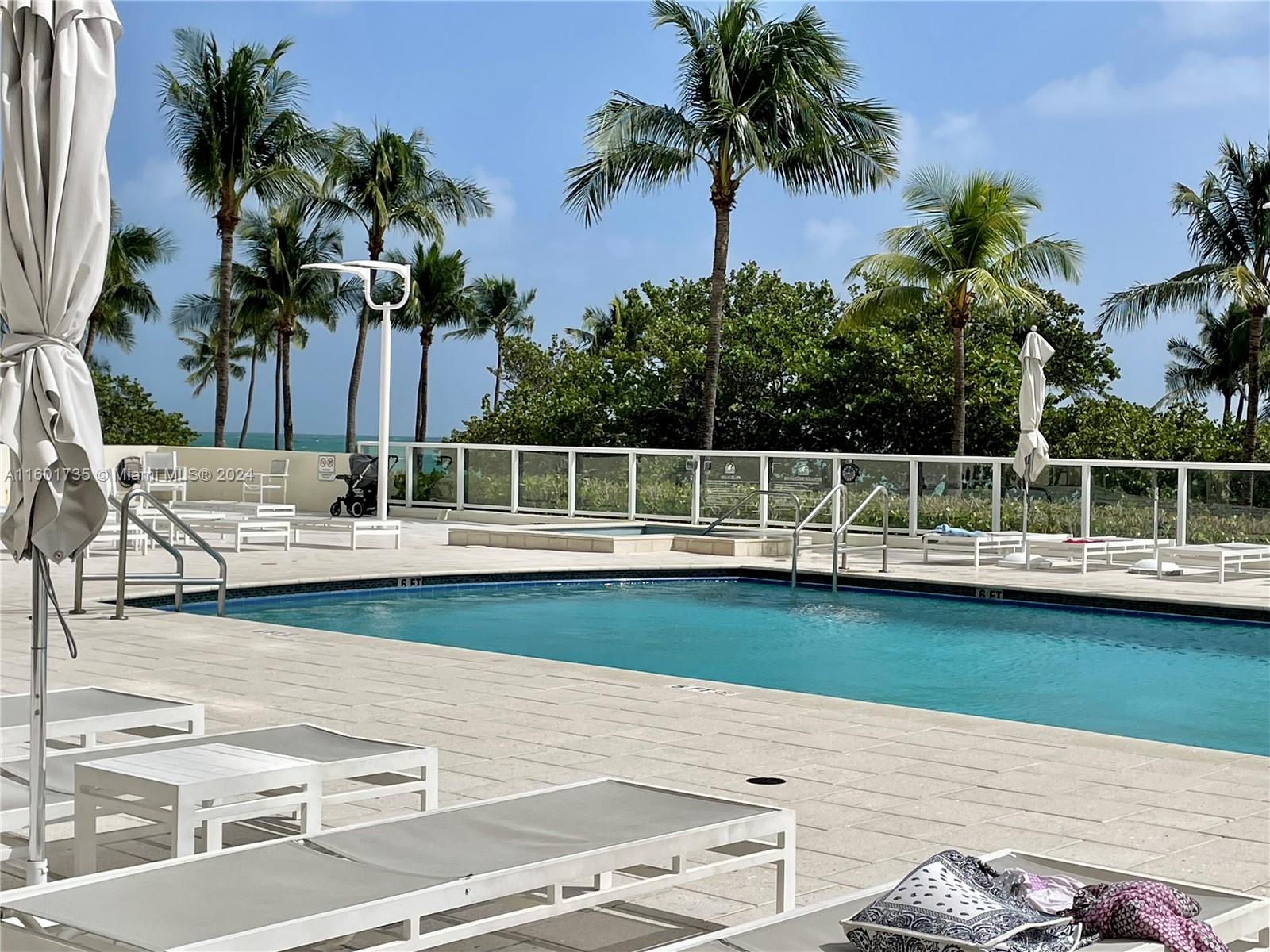 10185 Collins Ave(+DEN) Unit: PH06