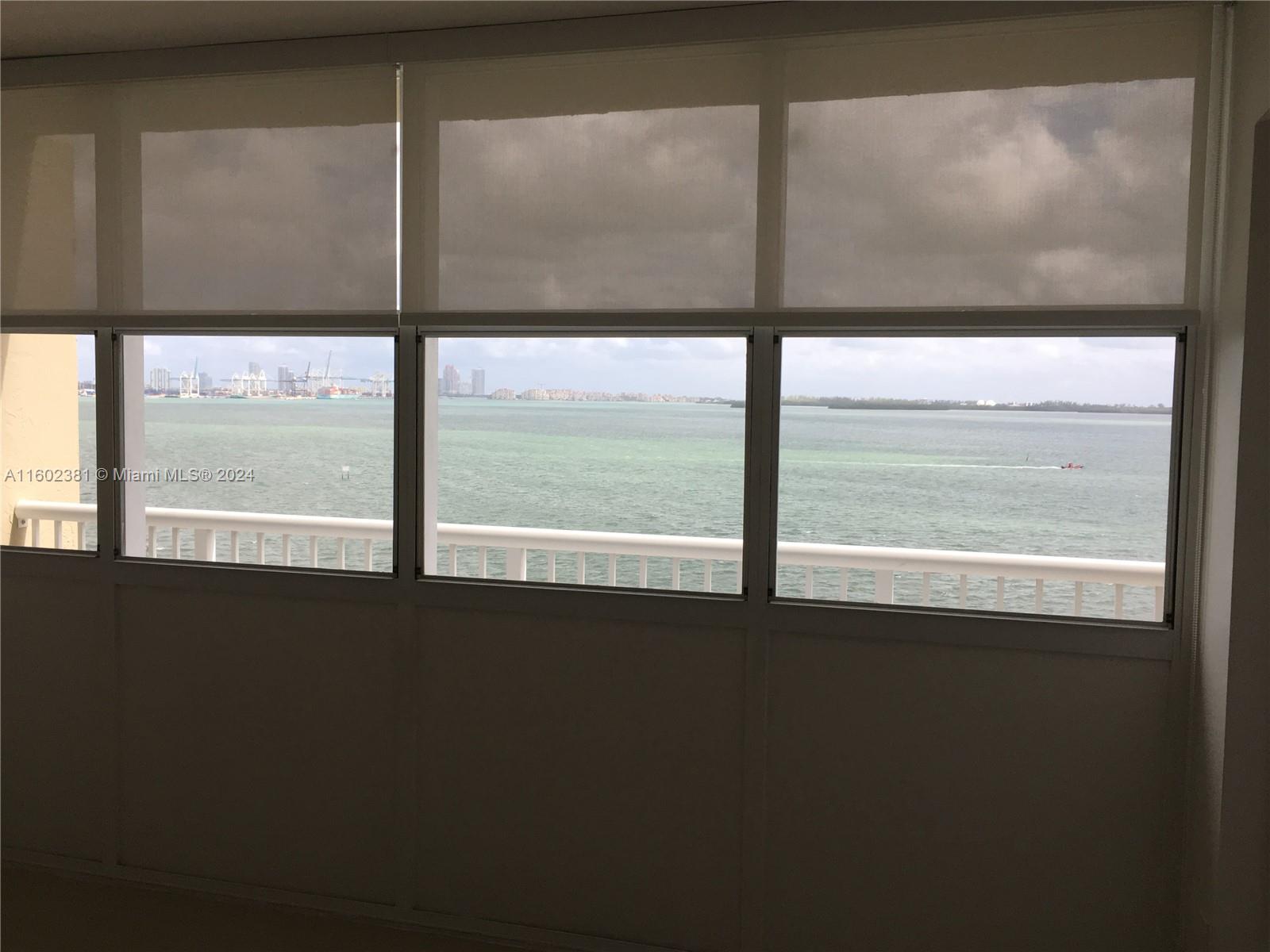 1420 Brickell Bay Dr # 902E