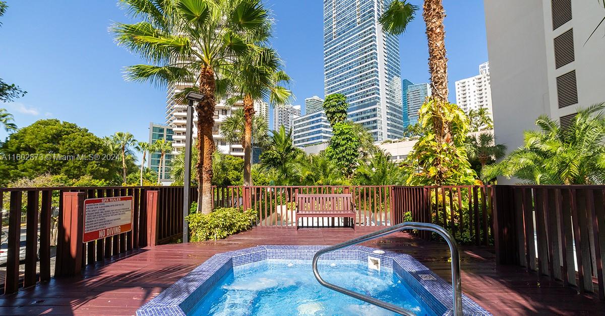 1450 Brickell Bay Dr # 406