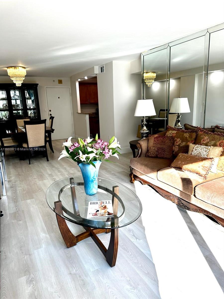 1450 Brickell Bay Dr # 406