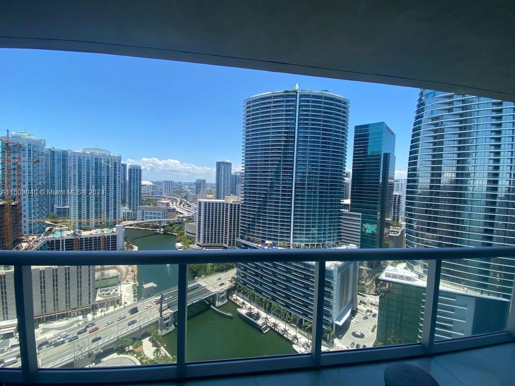 465 Brickell Ave # 3104