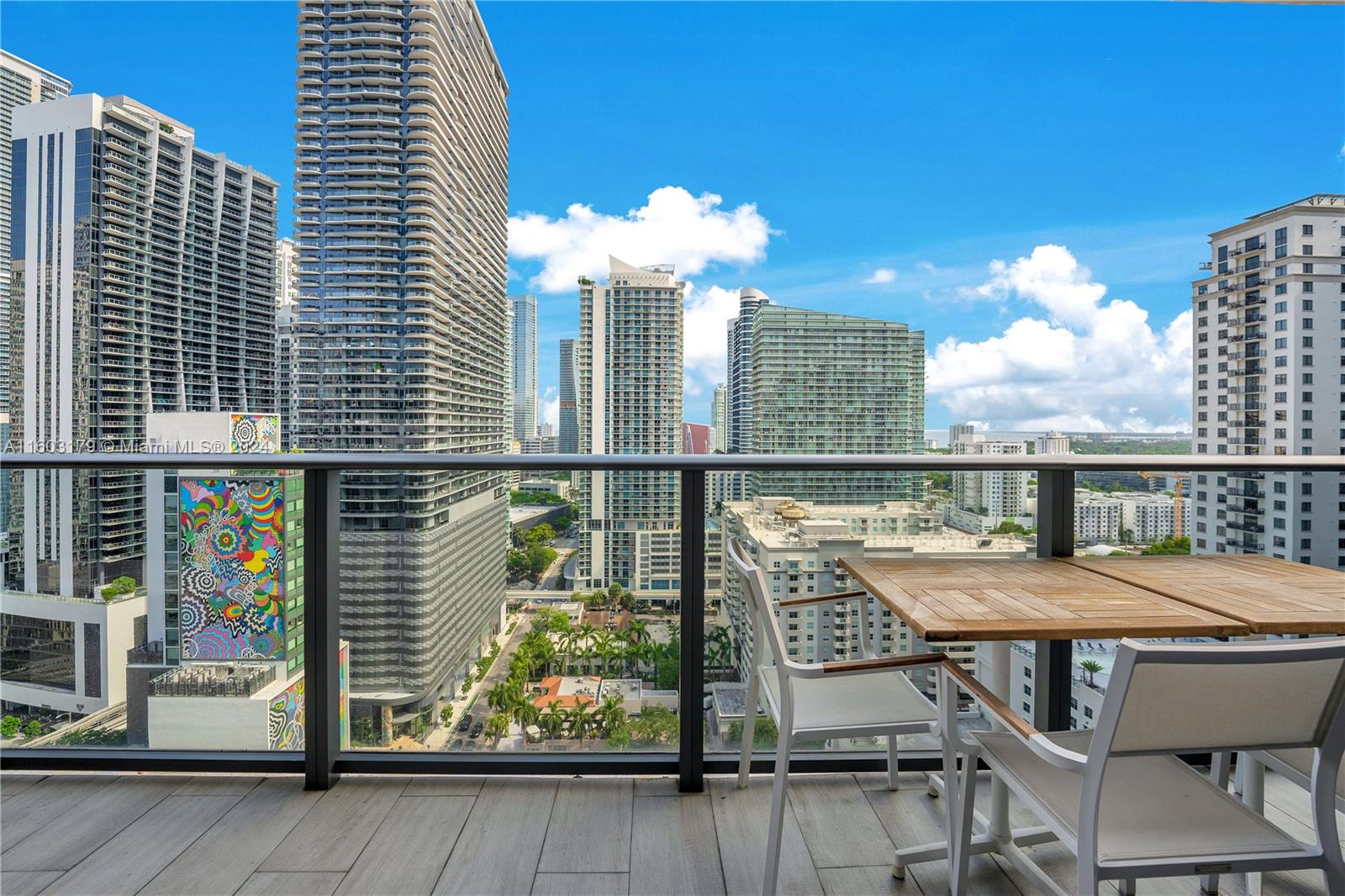 45 SW 9th St # 2205