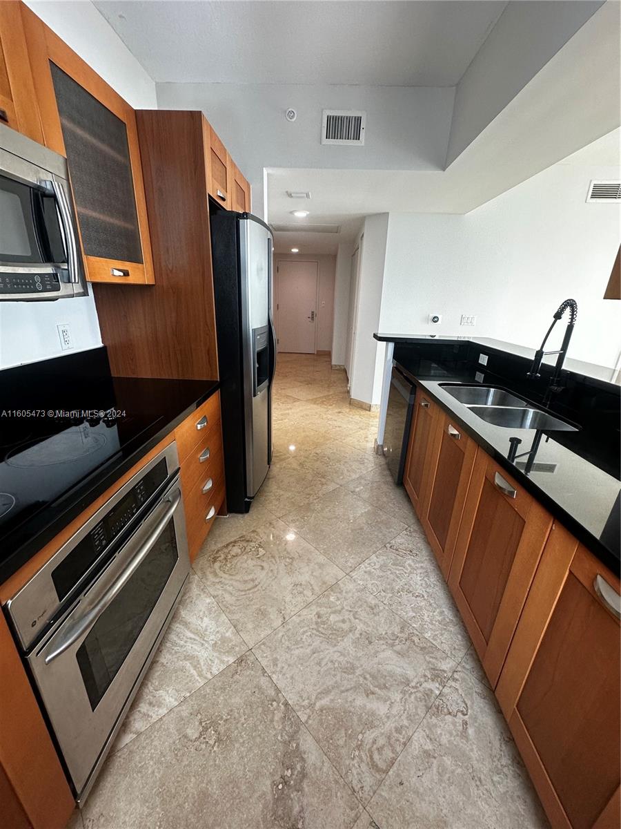 186 SE 12th Ter # 2101