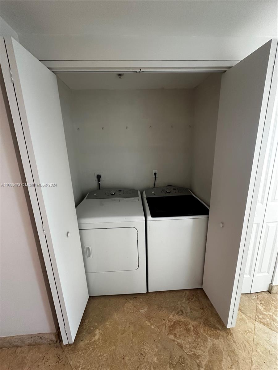 186 SE 12th Ter # 2101