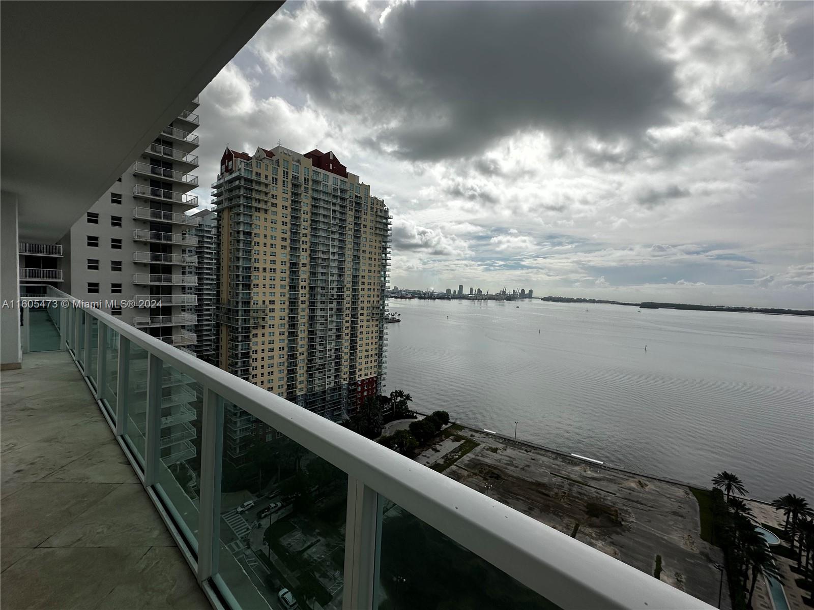 186 SE 12th Ter # 2101