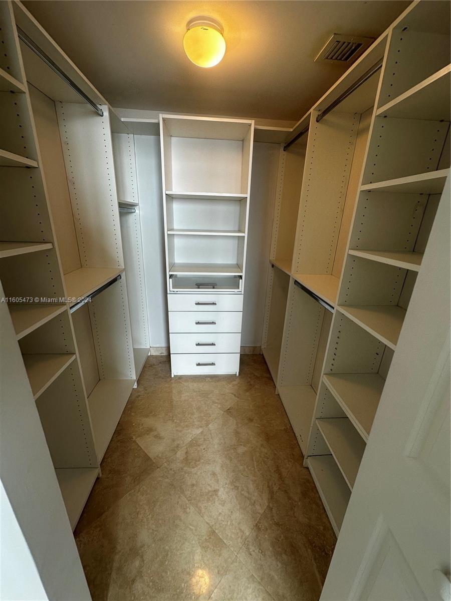 186 SE 12th Ter # 2101