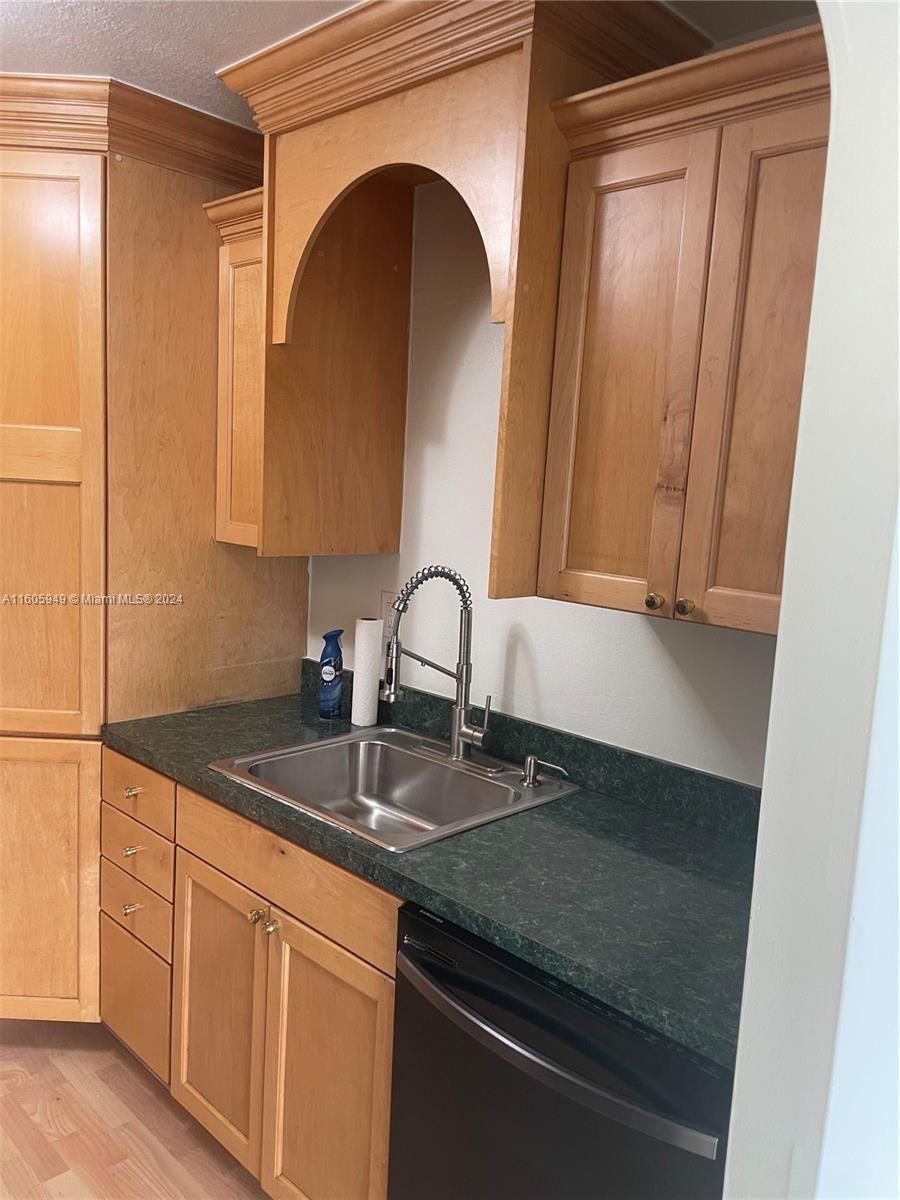 2101 Atlantic Shores Blvd # 416