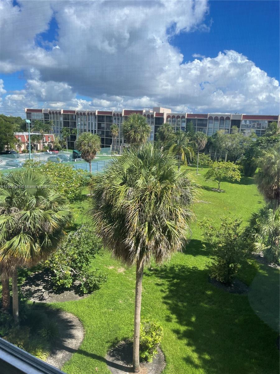 2101 Atlantic Shores Blvd # 416