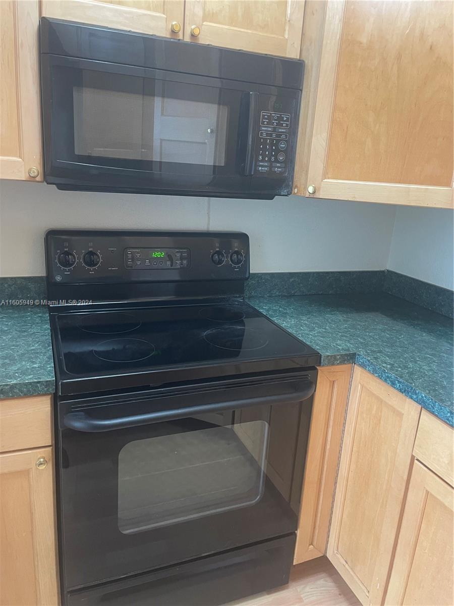 2101 Atlantic Shores Blvd # 416